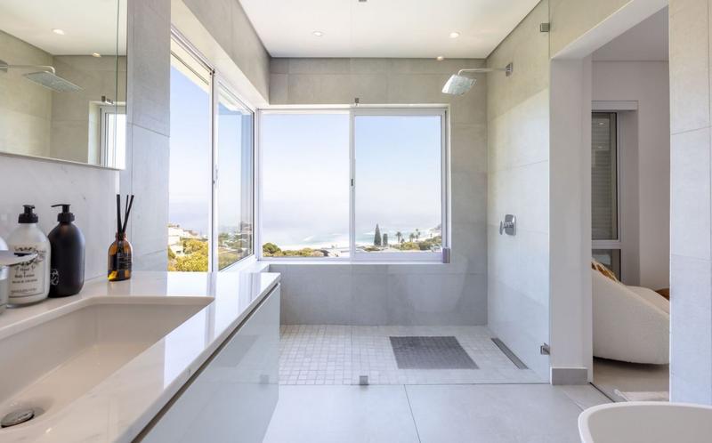 4 Bedroom Property for Sale in Llandudno Western Cape